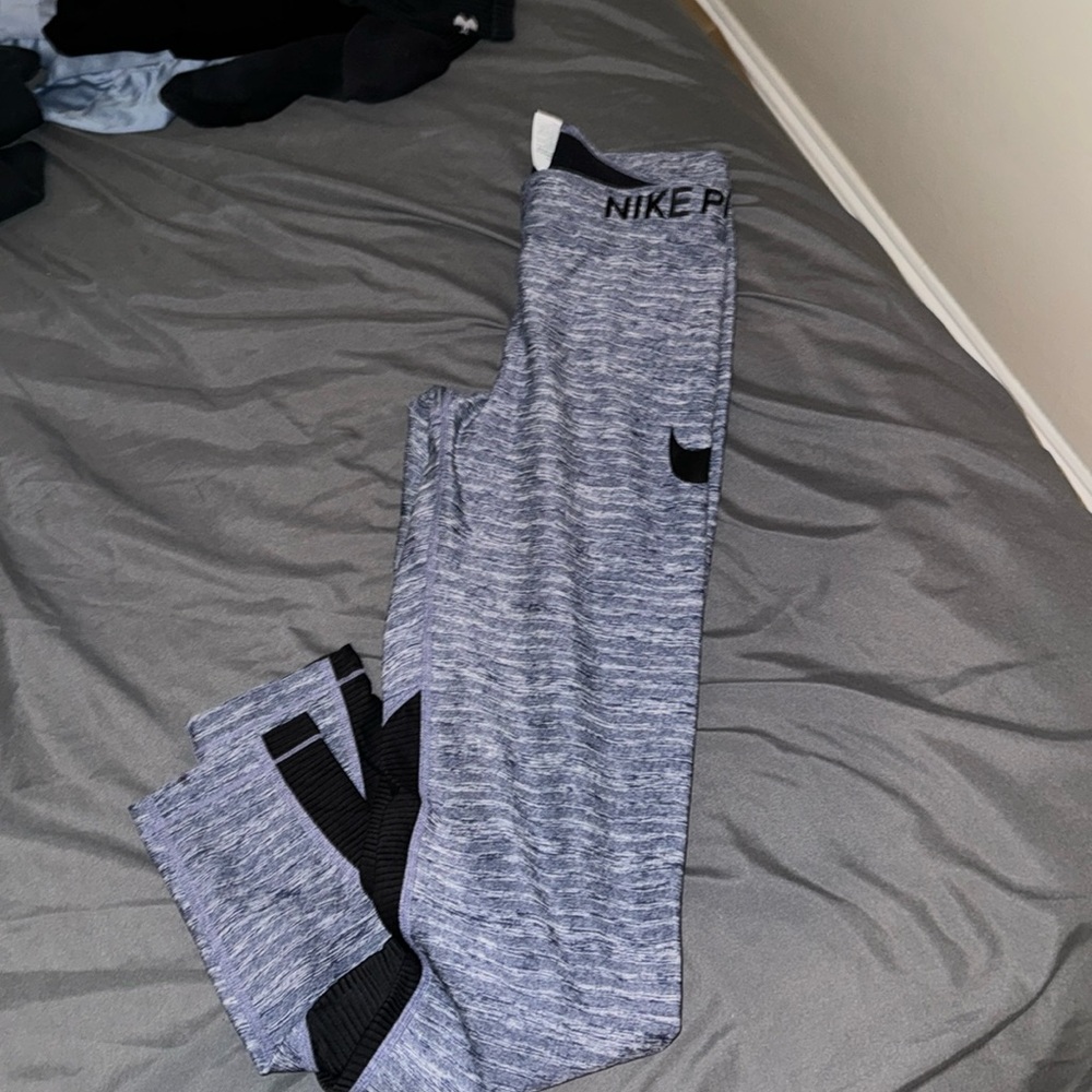 Medium Nike pro leggings